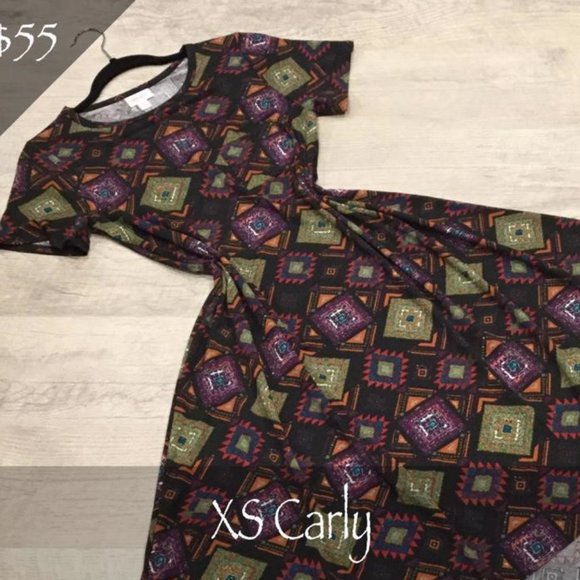 Lularoe CARLY Swing Dress~ Size XS~ New with Tags - Picture 1 of 1
